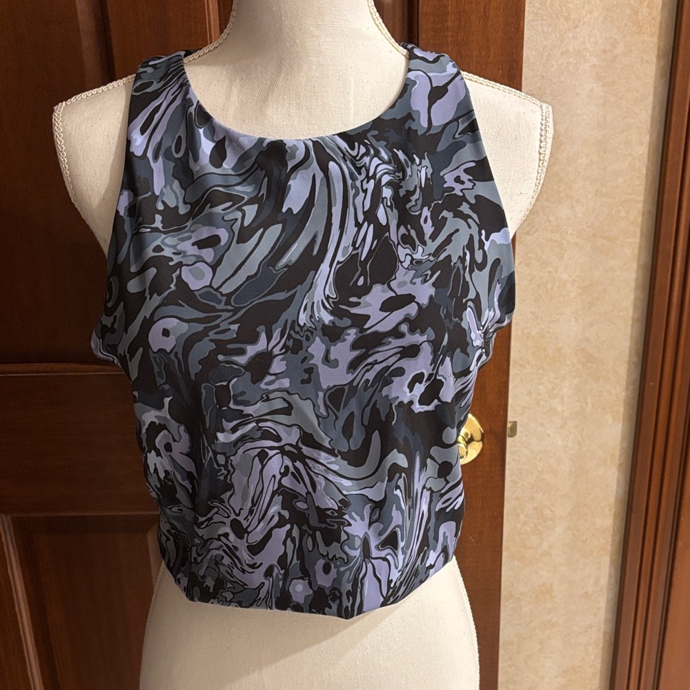 lululemon athletica Swirl Print Crop Top, in Black/Lavender/Sage, Sz 14